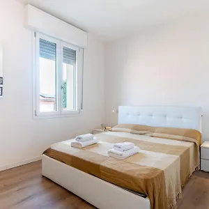 Chic Flat Near Center Appartamento